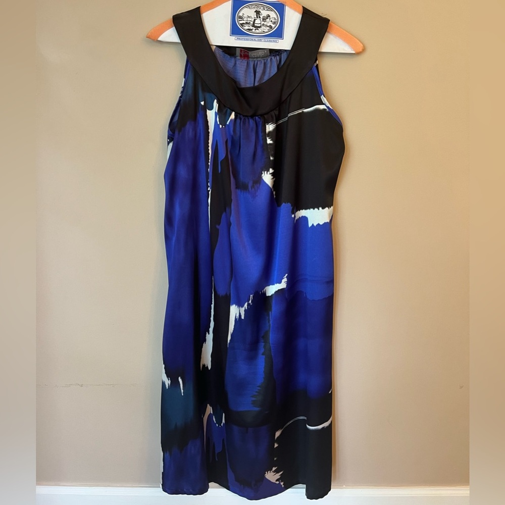 Cocktail maternity dress.